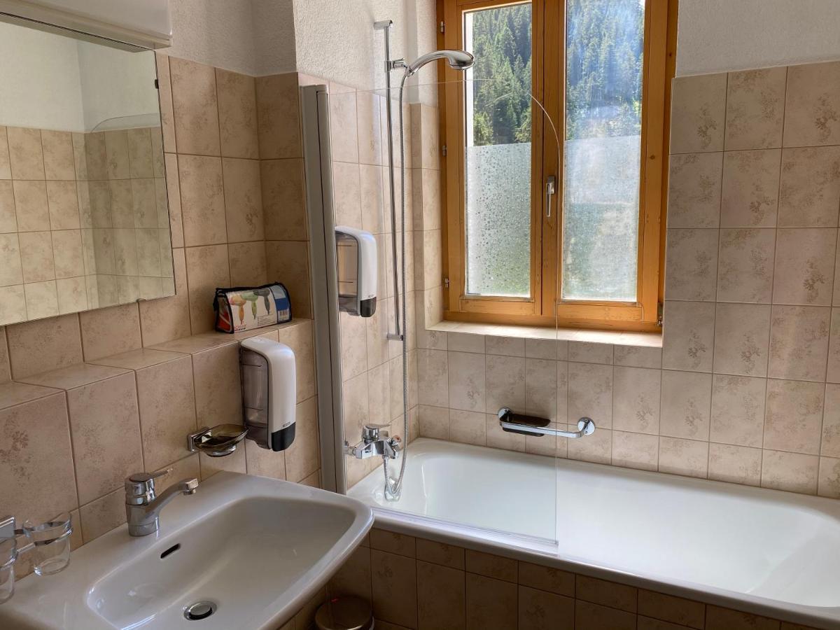 Gasthaus Edelweiss Langwies Kültér fotó